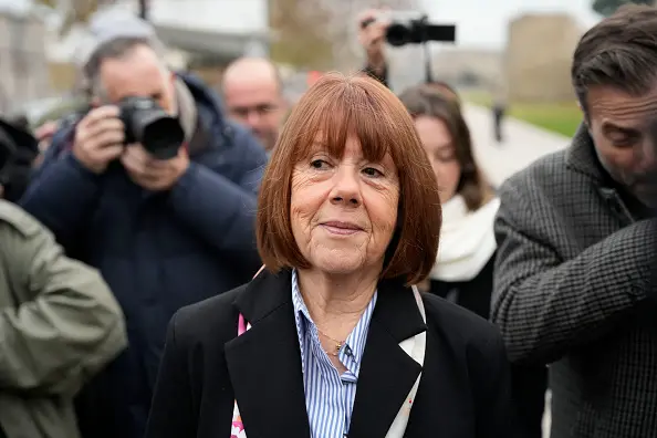 Gisèle Pelicot volta a fazer campanha na França sobre violência sexual após drogagem. A iniciativa alerta que 75% dos c…