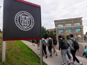 Universidade de elite dos EUA teve alunos apoiando colega que denunciou estupro coletivo. É um passo importante quando …
