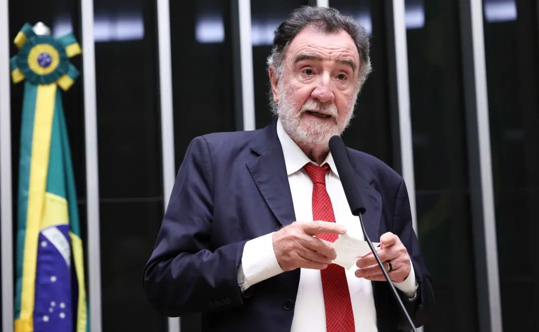 Patrus Ananias, número 13, concorre ao governo de Minas Gerais em 2026 com Jarbas Soares como vice. É um momento de esc…
