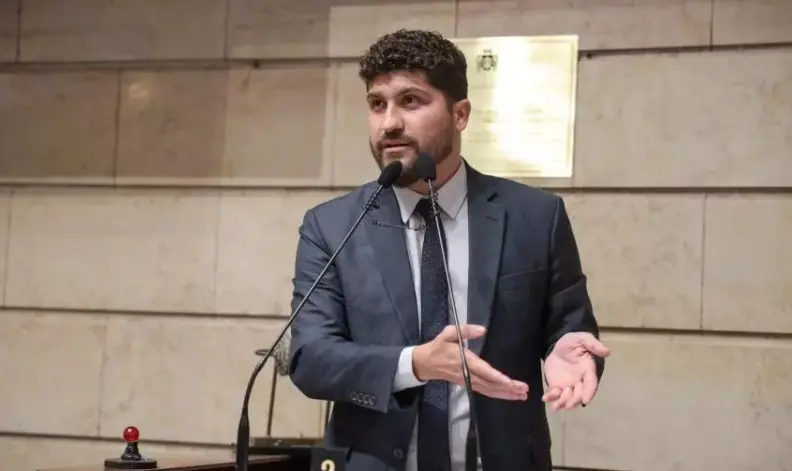 William Siri, candidato do Psol, tem número 50 para o governo do Rio de Janeiro nas Eleições 2026. A gente precisa acom…