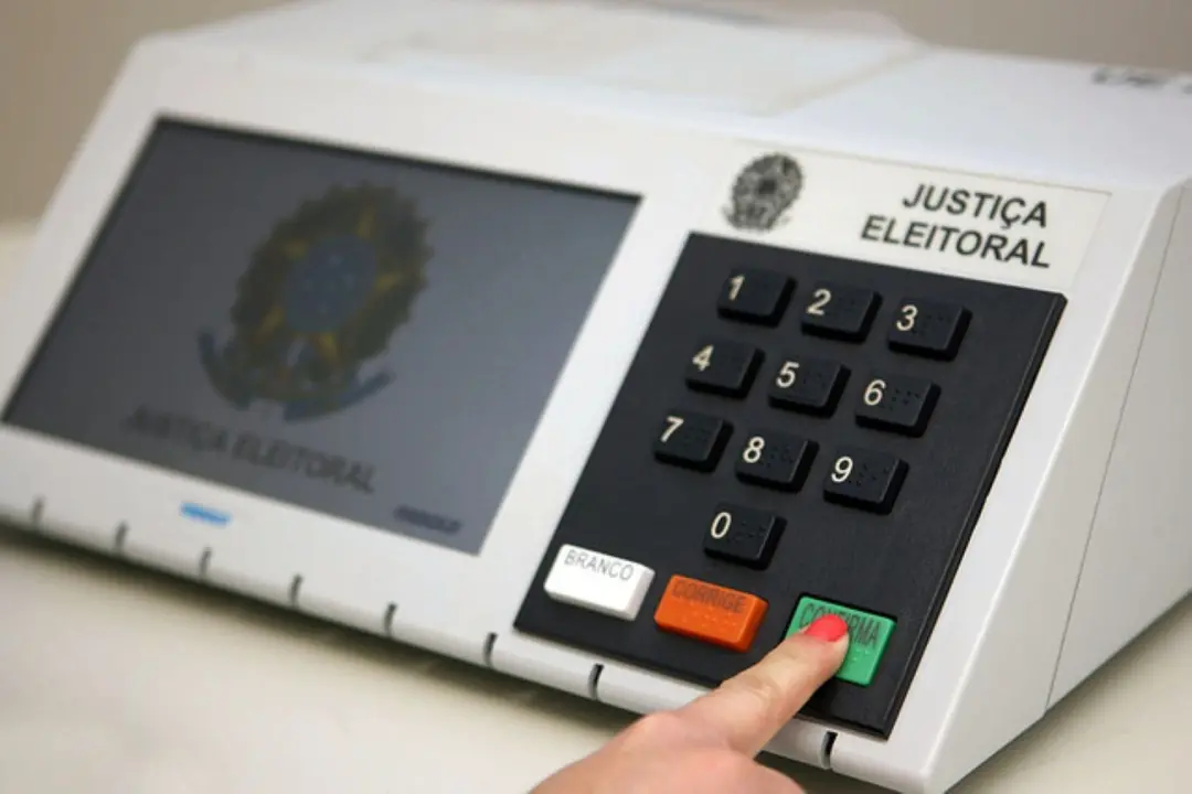 Uberlândia e Uberaba estão acompanhando a votação do primeiro turno das Eleições 2026 no Triângulo. A organização dessa…