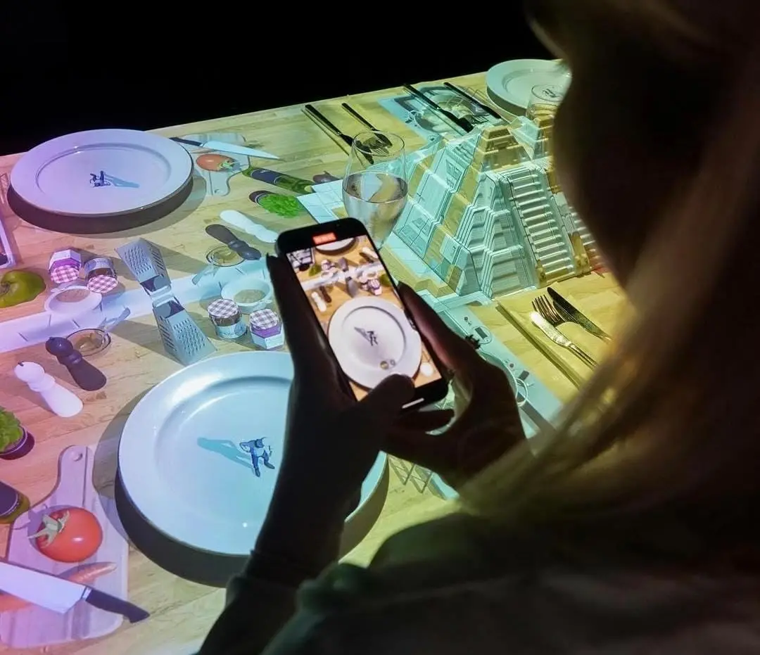 Le Petit Chef vai estrear no Hilton Barra, no Rio de Janeiro, com o chef de 6 centímetros e projeções 3D. É uma fusão d…