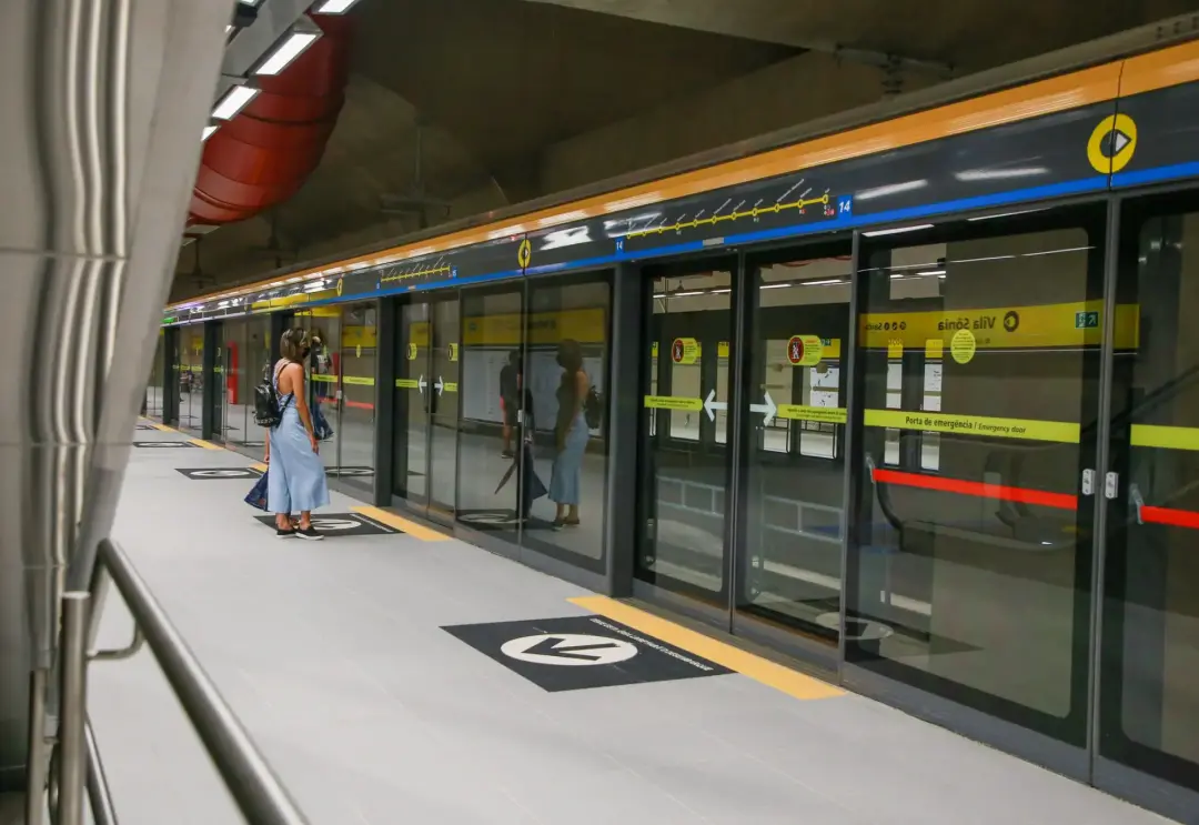 Higienópolis-Mackenzie fechou na Linha 4-Amarela do metrô de São Paulo no sábado à noite por suspeita de bomba. A visto…