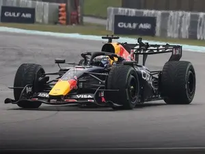 Verstappen vence o GP na Malásia em um dia caótico, e Hamilton sobe do 18º para o pódio. É impressionante a resiliência…