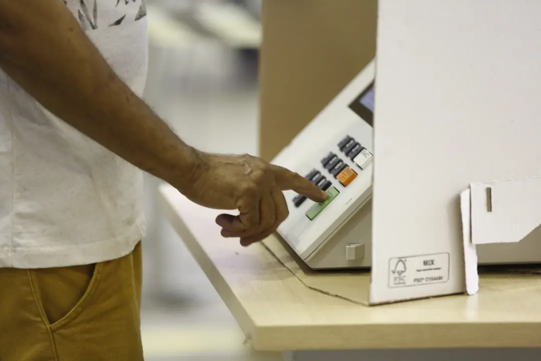 Bahia tem dez candidatos ao Senado para os mais de 11 milhões de eleitores no dia 4 de outubro de 2026. Os senadores fi…