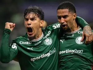 Palmeiras renova com pilares e só tem dois jogadores em fim de contrato. A estabilidade do elenco é importante para que…