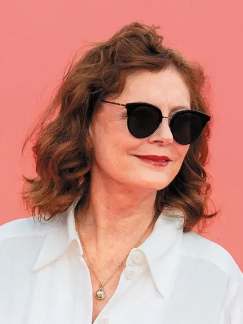 Susan Sarandon foi detida em Nova York durante protesto contra o primeiro ministro Netanyahu. Ela fala que seu impulso …