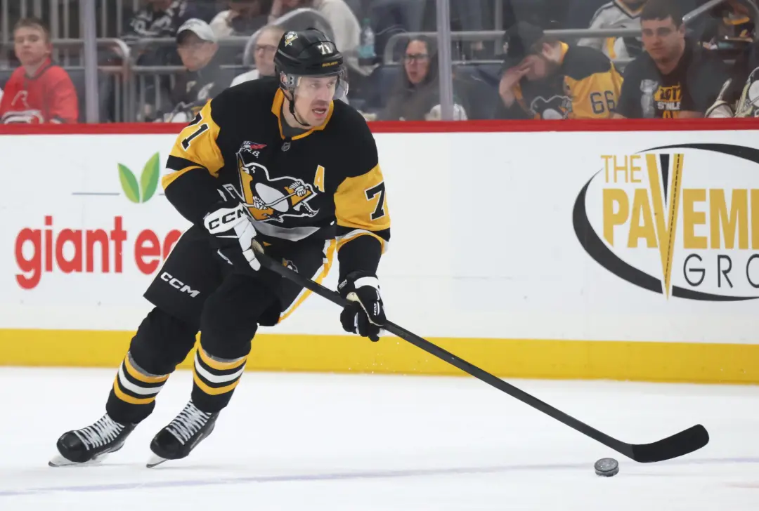 Penguins empataram com Canadiens em jogo tenso, mas conseguiram vencer no tempo extra com um gol de Evgeni Malkin. A pa…