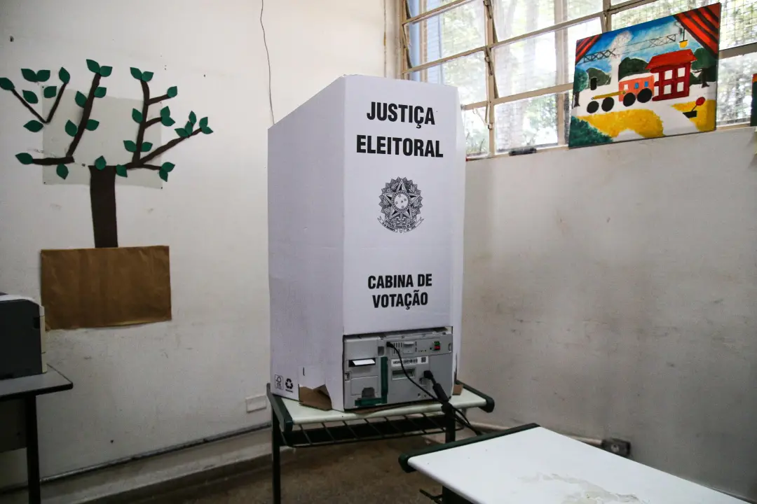 Mais de 2,7 milhões de eleitores do Piauí vão votar neste domingo para definir cargos como Presidente e Governador. A c…