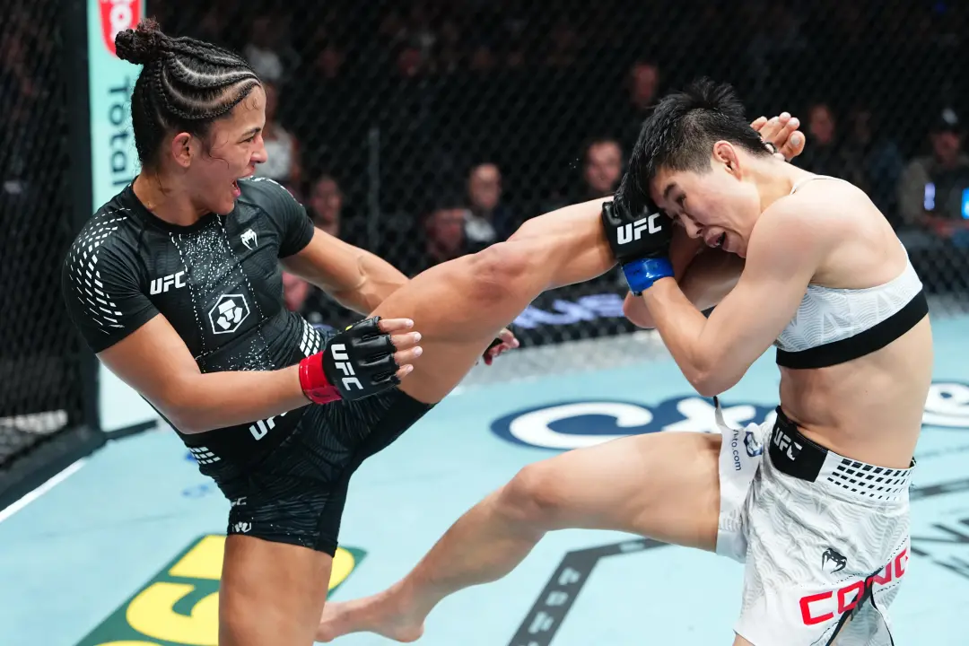 Natalia Silva venceu Wang Cong pelo título peso mosca no UFC 332, com placares 48-47, 48-47 e 49-46. A velocidade dela …