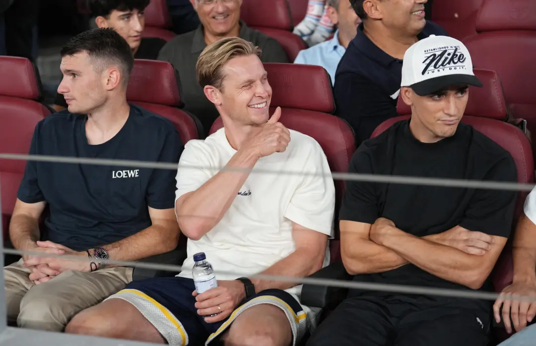 Frenkie de Jong atualizou o estado físico dele, mostrando treinos na Ciutat Esportiva para recuperação de lesão no joel…