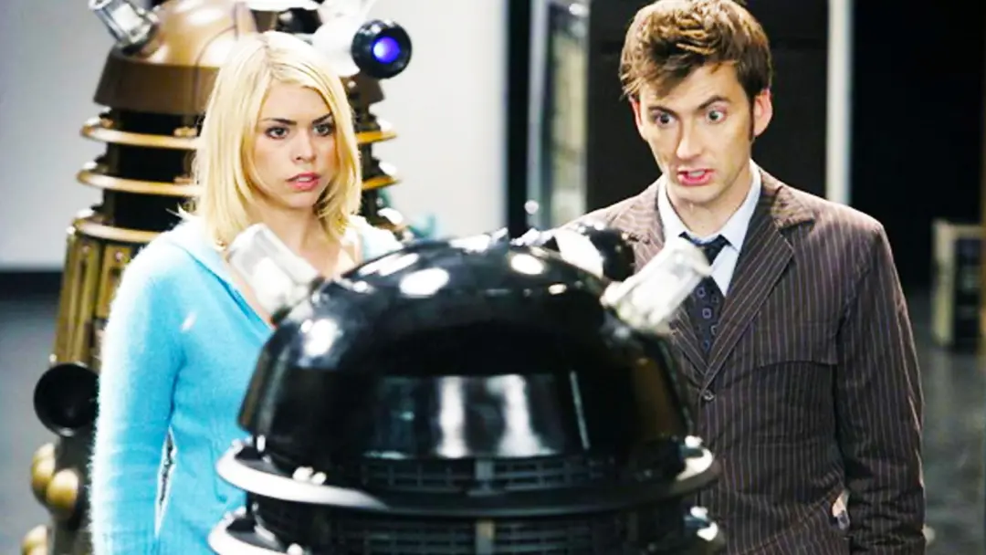 Russell T Davies revela detalhes do especial de Natal de Doctor Who que foi cancelado, mostrando o Doctor regenerado em…