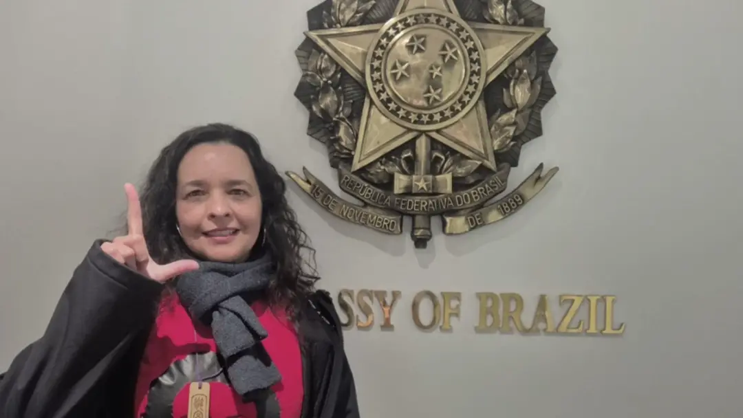 Nova Zelândia foi o primeiro país a abrir as urnas para votação brasileira, com Roberta Queiroga registrando o voto. Ve…