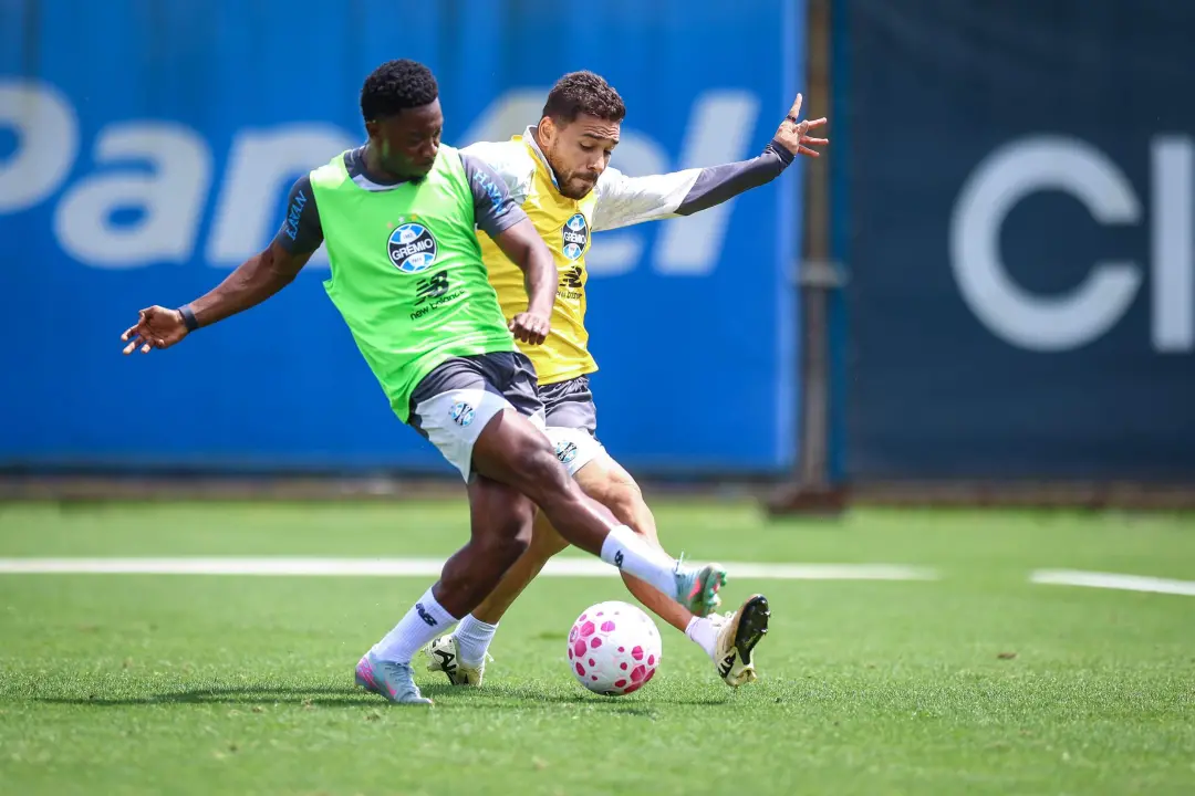 Grêmio treina em Porto Alegre na manhã de sábado, analisando o jogo-treino que terminou 5 a 0 contra o Sindicato dos At…