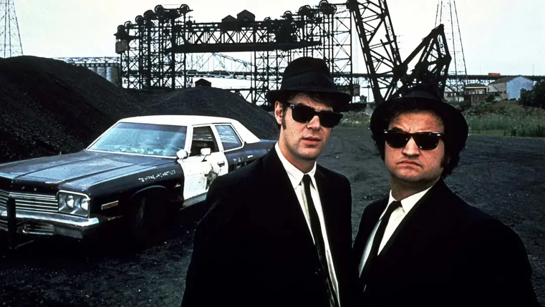 Blues Brothers, que começou como sketch, virou um filme com Aretha Franklin e Ray Charles, contando a missão de arrecad…