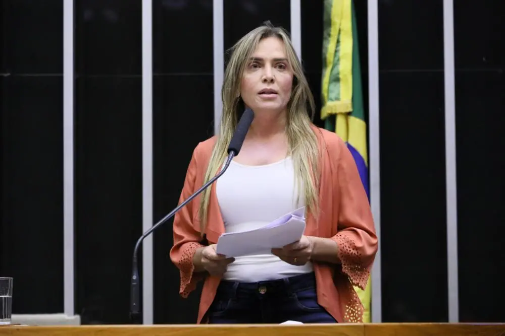Pesquisa Datafolha aponta Celina Leão com 55% dos votos válidos para o governo do Distrito Federal, 28 pontos à frente …