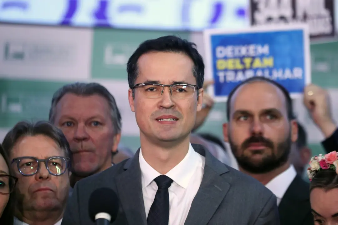 Cassaram a candidatura de Deltan Dallagnol e a pesquisa do Senado no Paraná mostra empate triplo na liderança entre Fil…