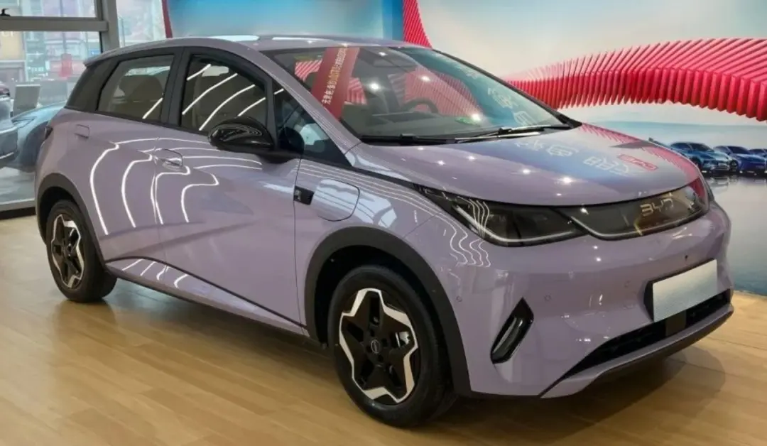 Parcela de 920 reais por cinco anos no BYD Dolphin Mini 2027, mas com entrada de 76.993 reais. A redução de 9 mil reais…