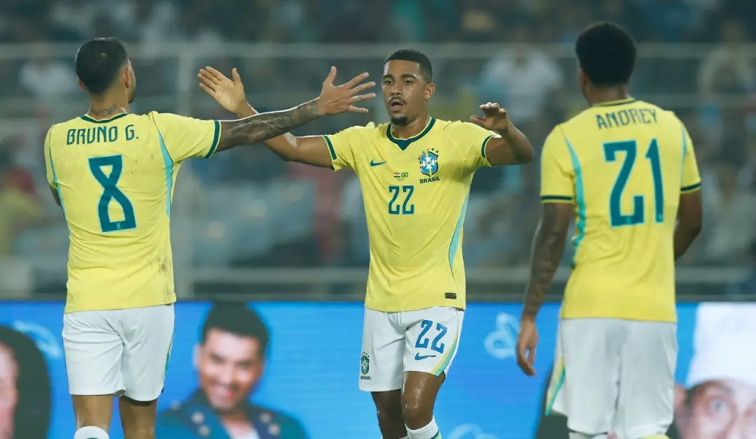 Samuel Lino marcou duas vezes na goleada do Brasil por 4 a 0 contra a Índia em Calcutá. A atuação dele reforça a confia…