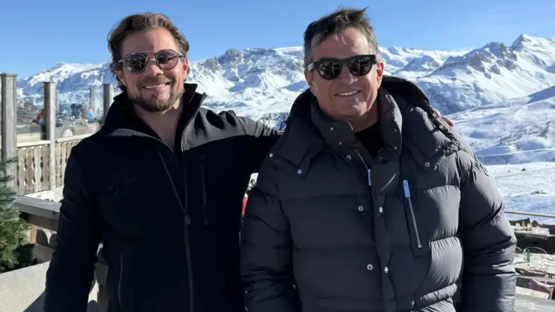Ciro Nogueira e Daniel Vorcaro foram vistos juntos nos Alpes franceses em janeiro de 2025. Essa aparição gera questiona…