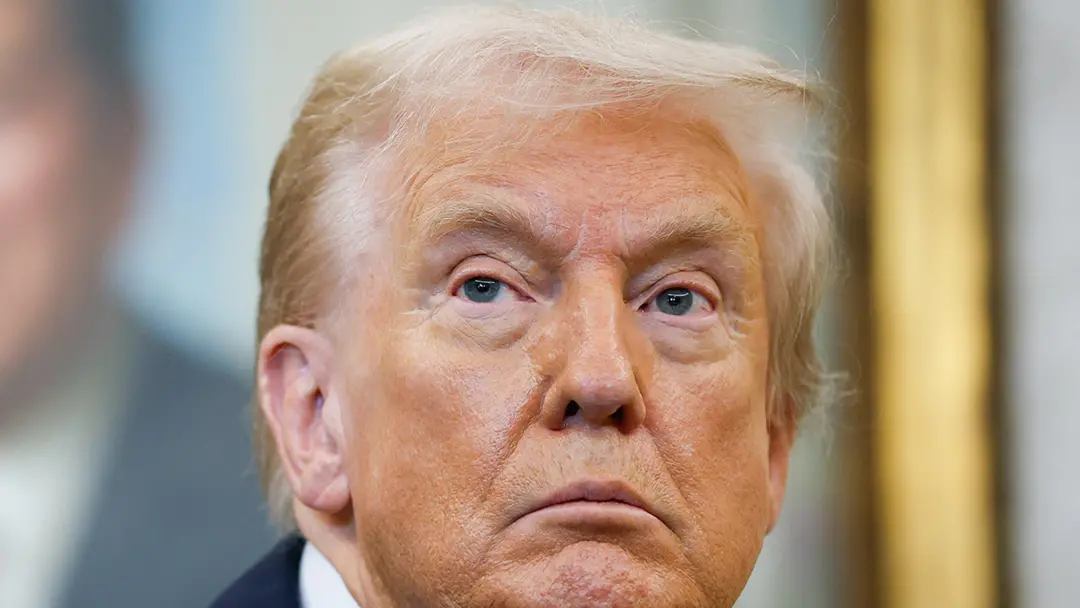 Três estudantes da Universidade de South Alabama foram presos por ameaçar a vida do Donald Trump antes de um comício no…