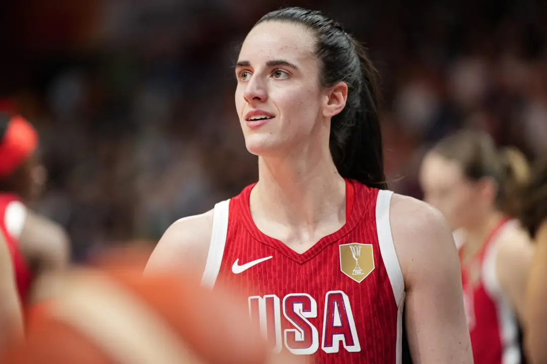 Amber Cox, gerente geral do Indiana Fever, defendeu a torcida contra o que chamou de ataques online após a troca tensa …