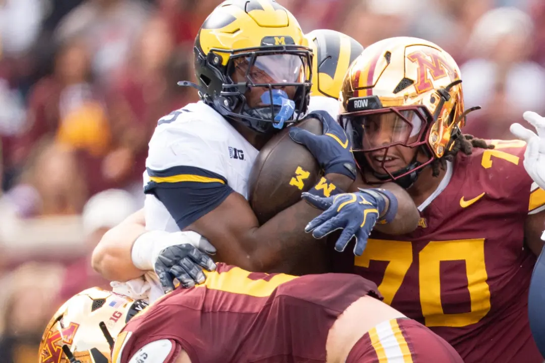 Michigan perdeu para Minnesota por 20 a 14, ficando com 3 vitórias e 2 derrotas na temporada. Esquemas de jogo e decisõ…