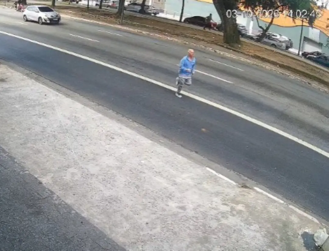 Jornalista Márcio Chaer morreu no Centro de São Paulo após correr atrás de um assaltante que roubou celular. É uma trag…