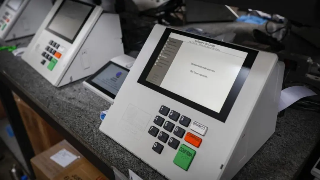 Mercado diz que só haverá recalibração de ativos se houver surpresa nas urnas. Analistas apontam que a percepção de ris…