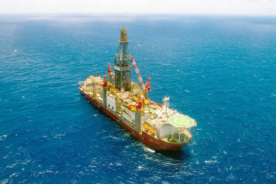 Petrobras bate recorde de R$ 700 bi no mercado após achar petróleo na Foz do Amazonas. Essa descoberta em águas ultrapr…
