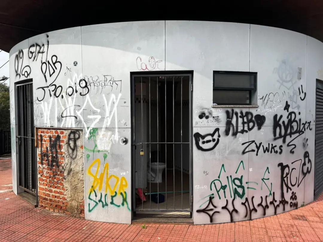Elevador do Mirante de Piracicaba fechado há cinco meses por vandalismo. A prefeitura diz que tem plano de melhorias ma…