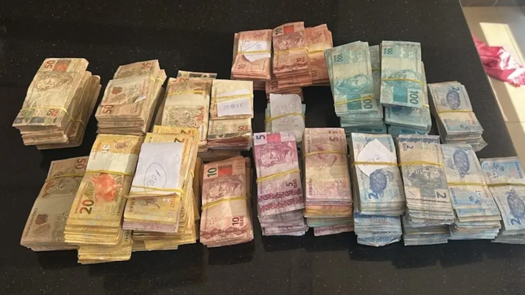 Mato Grosso viu 4 operações da PF contra suspeitas de crimes eleitorais, com a apreensão de R$ 235 mil em espécie. É um…
