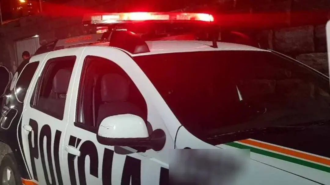 Centro de Fortaleza teve apreensão de 690 gramas de maconha, haxixe, cocaína e crack em um apartamento. A quantidade de…