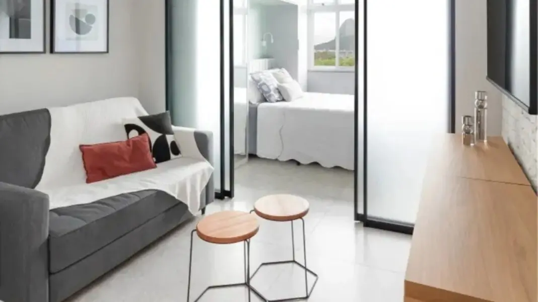 Rio de Janeiro tem um loft de 20 metros quadrados que virou uma casa completa para um norte-americano com vista pro Pão…