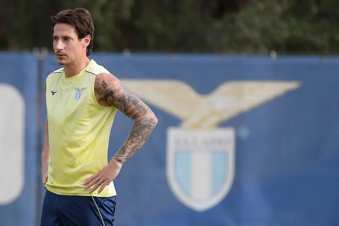 Lazio e Juve Stabia empataram em 3 a 3 no treino em Formello. Mais um jogo amistoso, mas a falta de jogadores titulares…