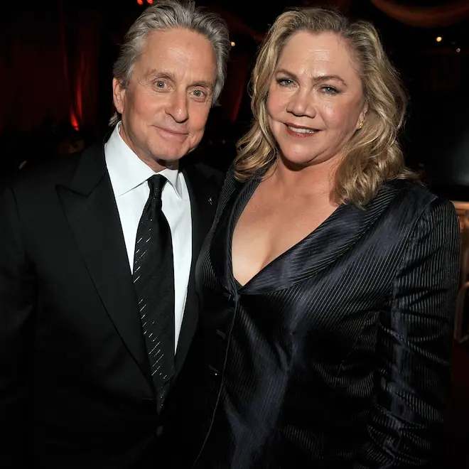 Kathleen Turner sabe que teve uma atração fatal com Michael Douglas. A atriz reconhece essa química após o ator revelar…