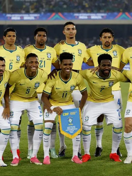 Estêvão jogou pelo Brasil contra a Índia em um amistoso. O gesto esportivo mostra como o talento local pode representar…
