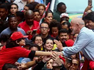 Esquerda latino-americana lamentou nas redes sociais a impossibilidade de votar em Lula. A reflexão toca no cerne da re…
