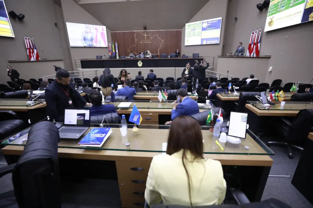 274 candidatos registrados pra disputa das 24 cadeiras na Assembleia Legislativa do Amazonas em 2026. O fato é que 21 d…
