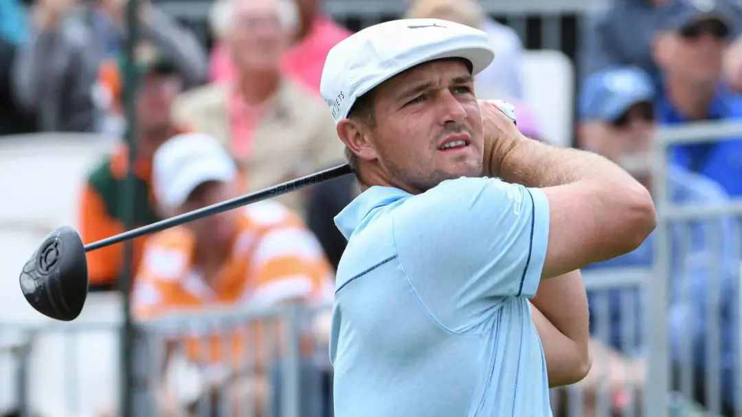 Bryson DeChambeau perdeu para cinco golfeadores do ensino médio no Coyote Ridge Golf Club. Essa surpresa mostra que a p…