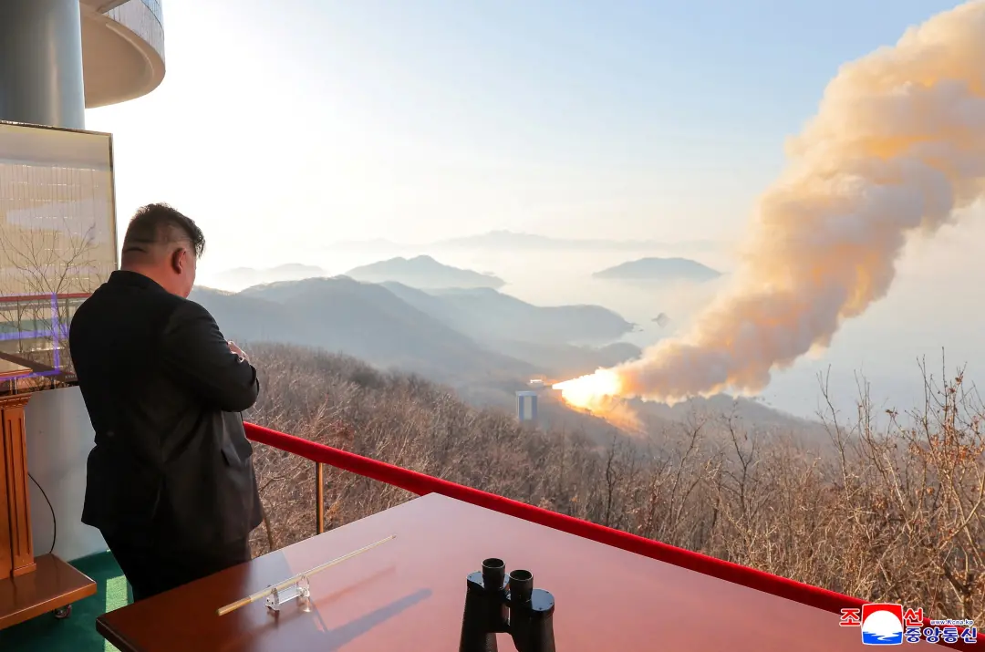 Kim Yo-jong disse que a Coreia do Norte testou um míssil com IA que mudou a trajetória de voo em baixa altitude. A IA t…