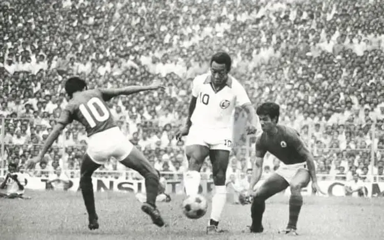 Calcatá recebe a Seleção Brasileira pra enfrentar a Índia neste sábado, às 11h de Brasília. Curto muito a ideia da apre…