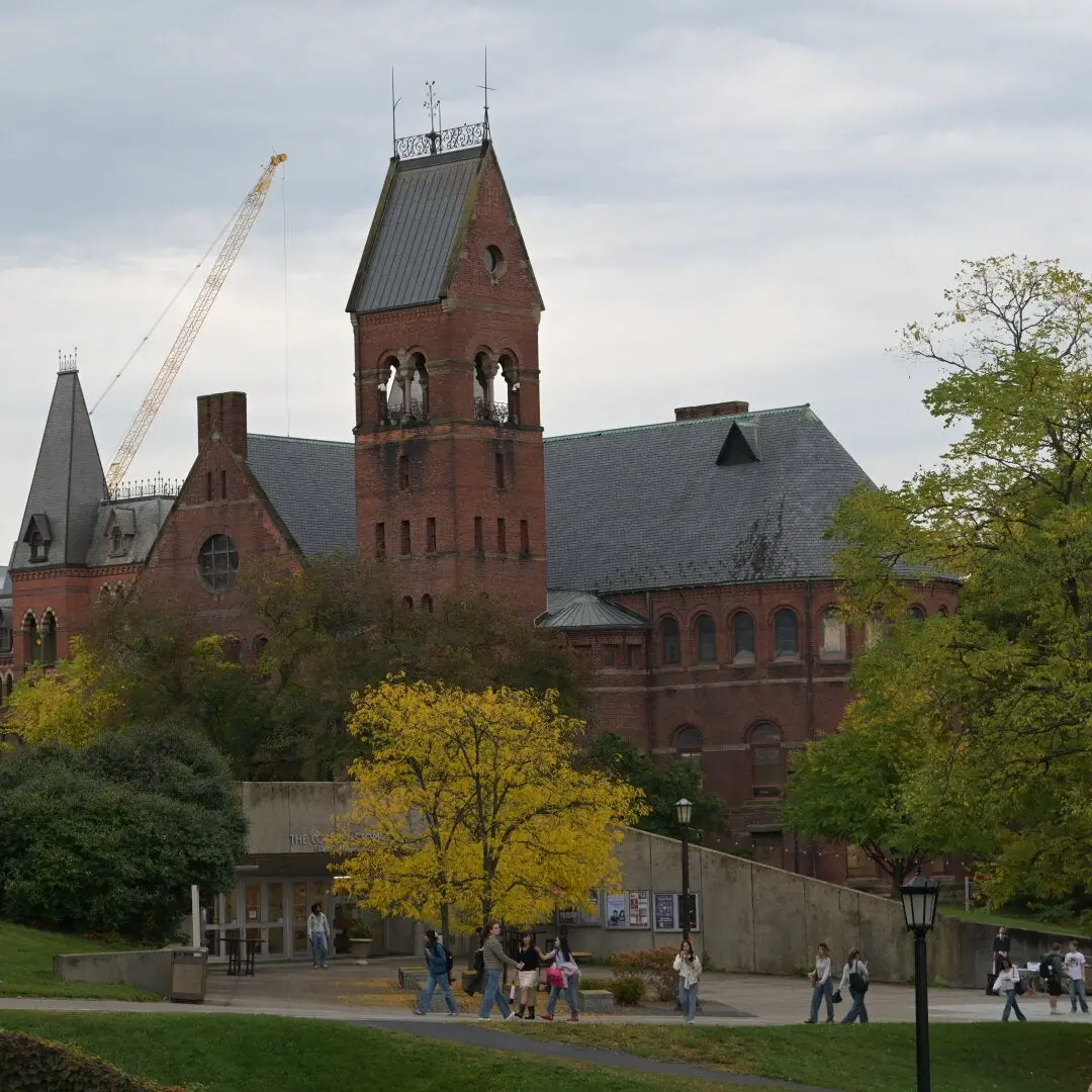 Acusação de estupro em Cornell gerou um volume de relatos de mulheres sobre violência sexual em campi universitários. É…
