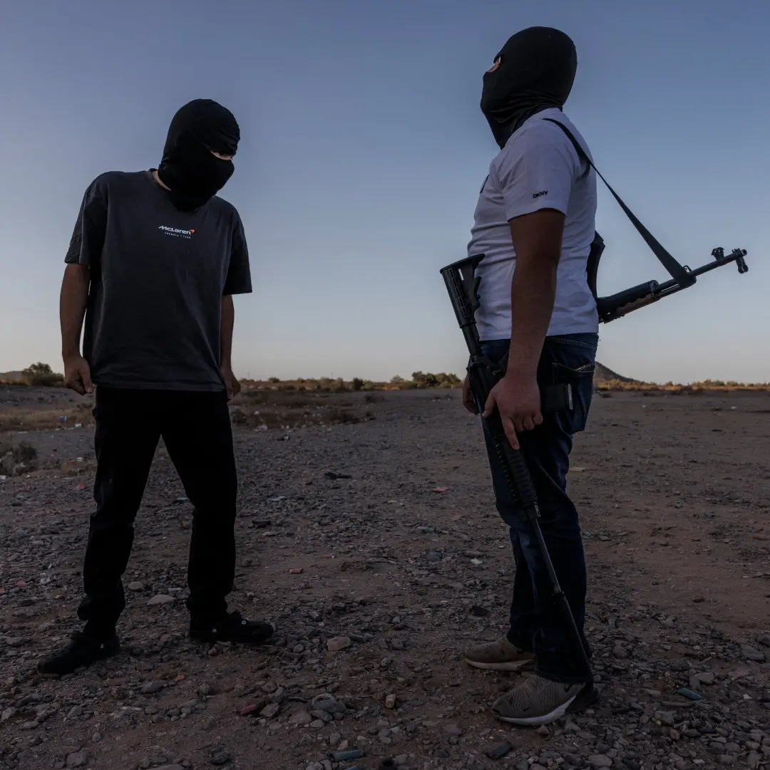 Arizona usa adolescentes para suprir armas de cartéis mexicanos. É preocupante ver jovens envolvidos em algo tão grave,…