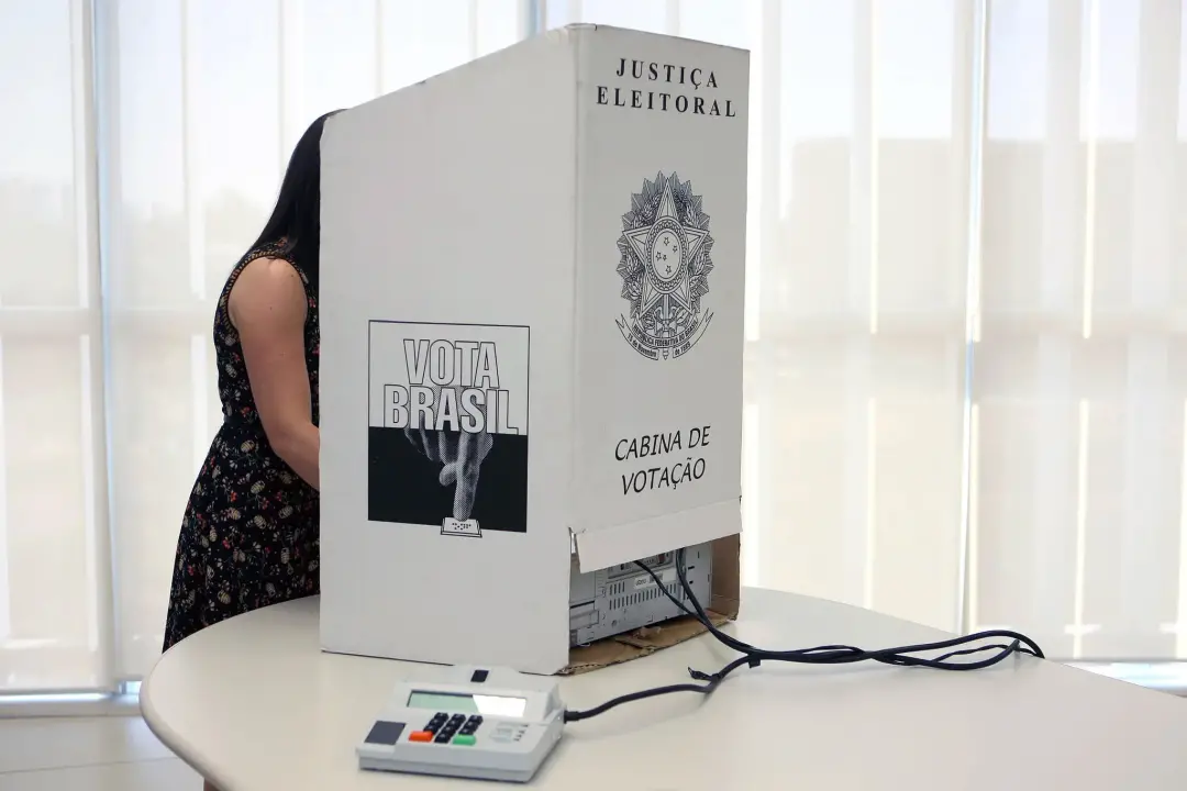 DivulgaCandContas permite consultar o patrimônio declarado pelos candidatos para as eleições de 2026. Essa transparênci…