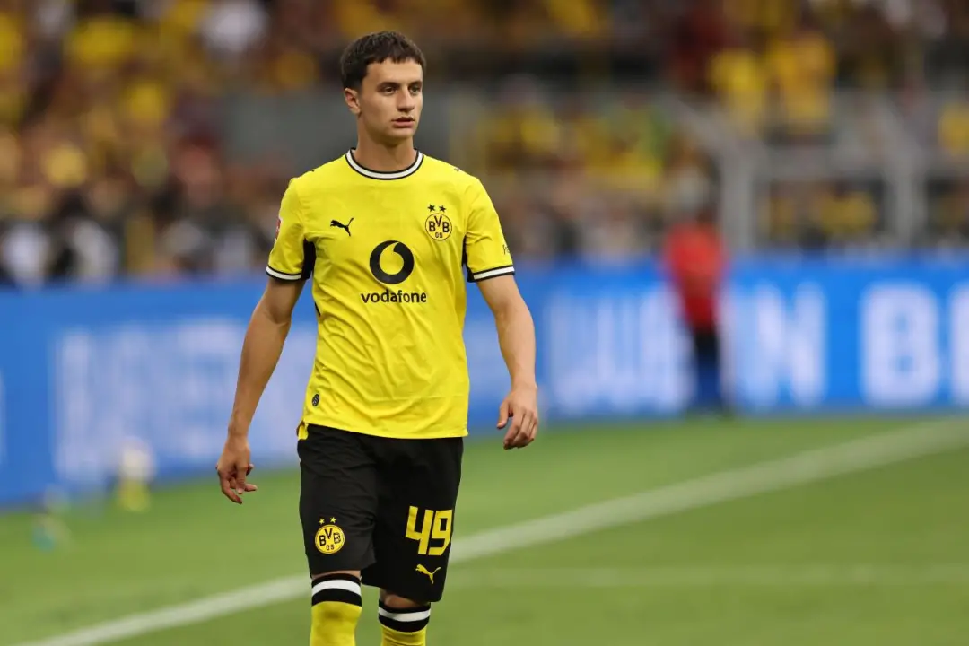Luca Reggiani, considerado o principal candidato a sair do Borussia Dortmund no inverno, tem tido pouca utilização do t…