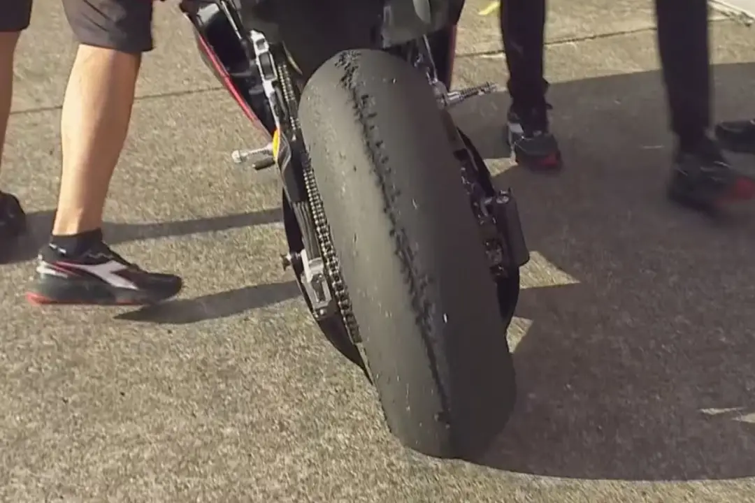 Jack Miller prevê que a Michelin obrigue o pneu duro no Grande Prêmio da Itália, já que vários pilotos tiveram muita de…