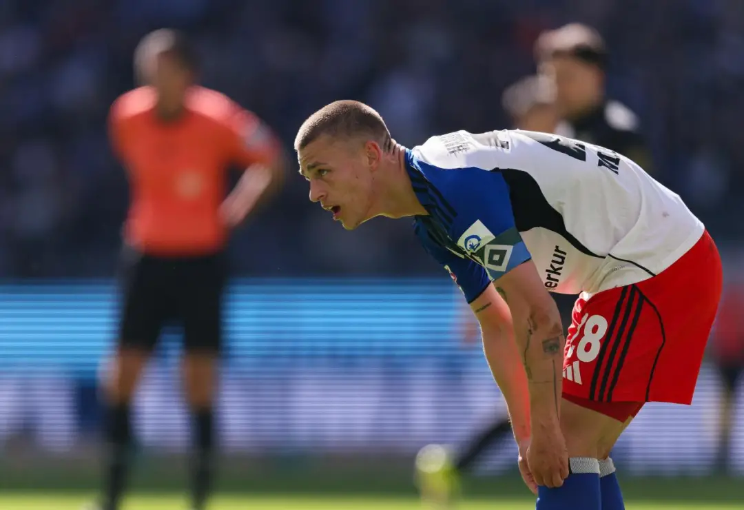 Muheim fala que precisa ver como as coisas andam no campo do Hamburger SV. Depois da lesão, ele diz que ainda não pensa…