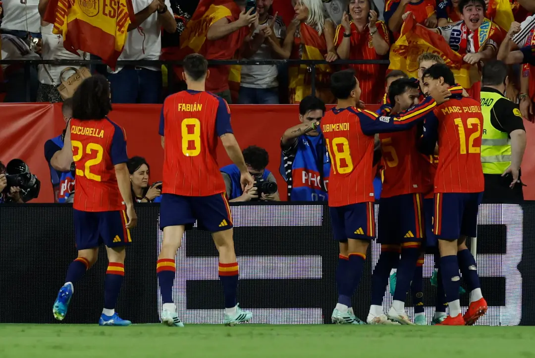 No século XX, a palavra furia era usada para definir o futebol espanhol, mas a furia não é um estilo. É um estado de ex…