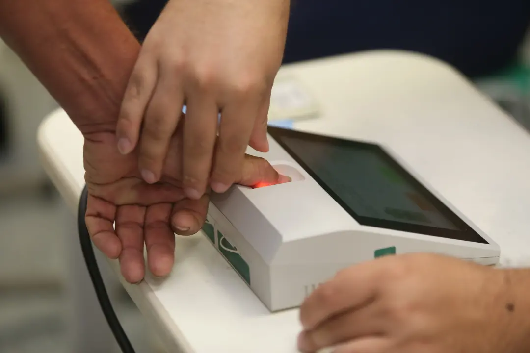 Biometria ausente no cadastro não impede o voto, diz o TSE. A identificação biométrica adiciona segurança, mas a regula…
